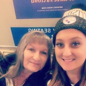 Meet your Posher, Corina